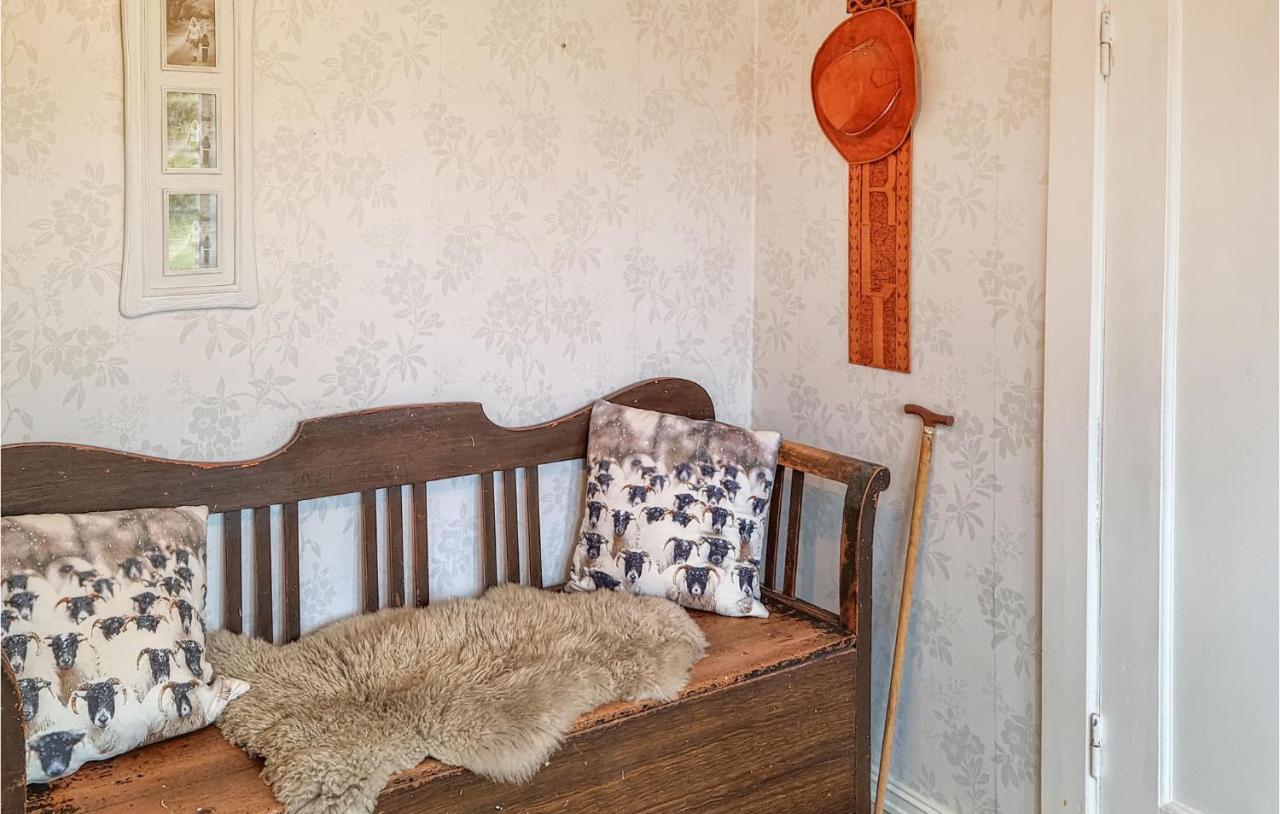 Amazing Home In Hidrasund With Wifi Eide  Quarto foto